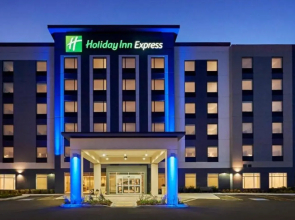 Holiday Inn Express Sarnia - Point Edward by IHG