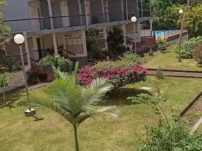 Studio cosy marina Bas du Fort - avec piscine
