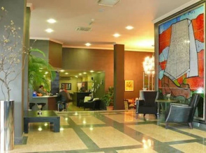 City Hotel