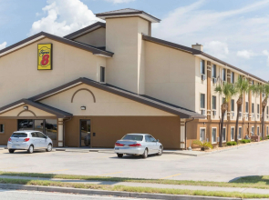 Super 8 by Wyndham Brunswick/St Simons Island Area