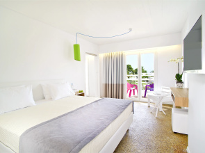 Marathon Beach Resort