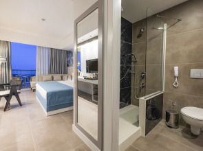 Crystal Centro Resort