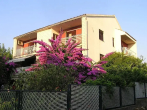 Ljube - Quiet Location & Close to the Beach - A1