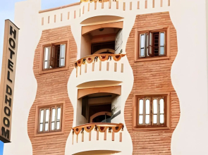 Hotel Dhoom
