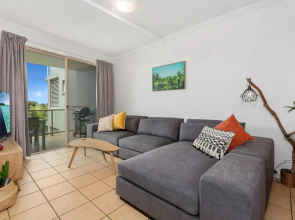 BEACH BLISS LUXURIOUS APARTMENT with POOL