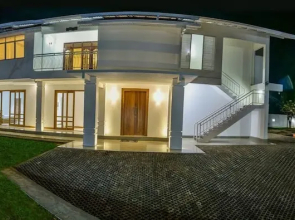 Ricco Tara