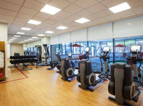 Sheraton Lincoln Harbor Hotel