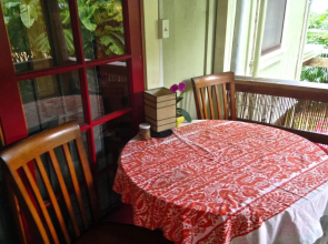 Hilo Bay Hale Bed and Breakfast