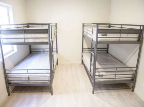 Los Angeles Extended Stay Hostel