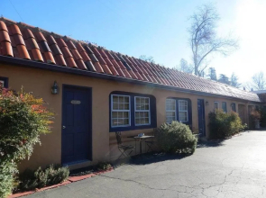River Rock Inn