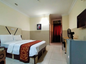 Joy House Hotel and Suites