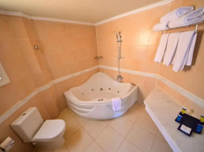 Parrotel Lagoon Waterpark Resort