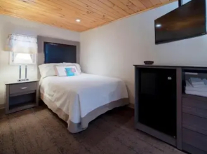Alouette Sunrise Suites