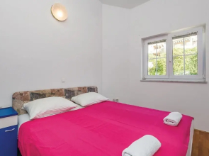 Nice Home in Novalja With Wifi and 3 Bedrooms