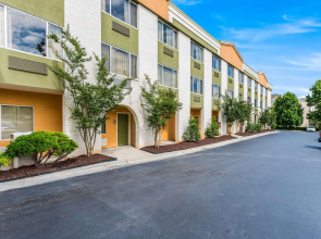 Quality Inn Huntersville near Lake Norman