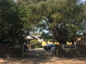 Springtide Studio Apartments