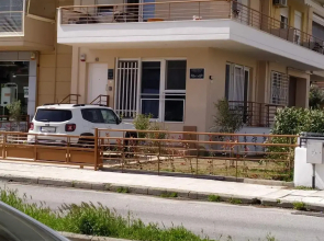 Christina'S Garden House