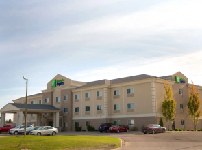 Holiday Inn Express Devils Lake by IHG
