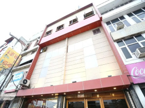 OYO 15667 Hotel Anand