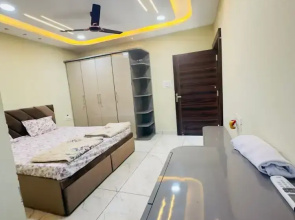 Goroomgo Rudrasagar Homestay Ujjain