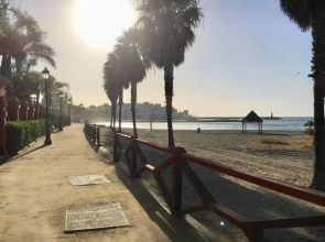 La Buena Vida Holiday Homes - Luxury, modern & spacious, 2 bedroom duplex, townhouse with full kitchen, and three pools in the community, 3 min drive or 13 min walk to Puerto Banus