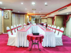 Отель Al Maha Regency