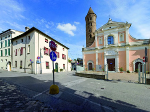 Hotel Diana