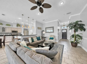 Destiny Casa