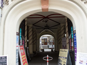 FriendHouse Apartments – Old City