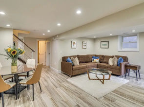 Walk to Hudson River Parks: Recently Renovated Apt