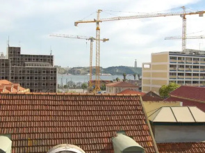 Wallis Apartments