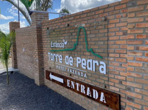Hotel Fazenda Estancia Torre De Pedra