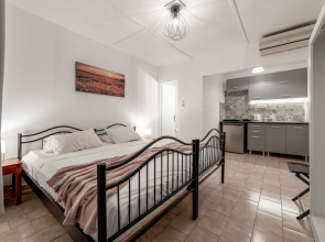 Zante Riva Studios