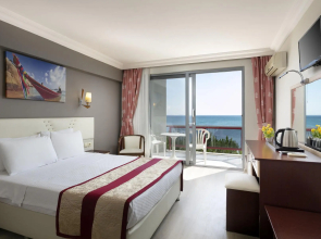 Hattuşa Vacation Beach Hotel