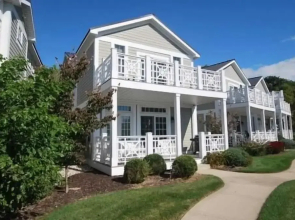 Lake Street Townhome