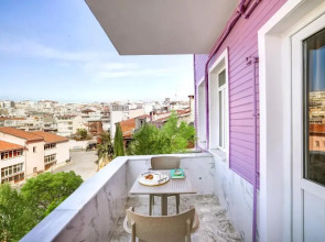 Seven Roses Apart Hotel