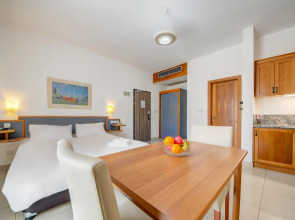 AX Sunny Coast Resort & Spa