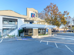 Motel 6 San Jose, CA - Convention Center