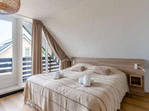 Luxury 10-person Family Villa
