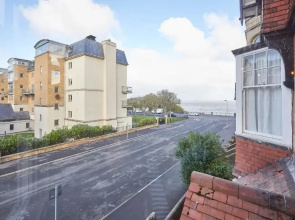 Host & Stay - The Lookout @ Scarborough