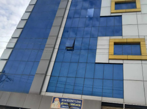 Oyo 36425 Sri Sai Residency