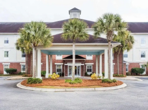 Comfort Inn & Suites Patriots Point