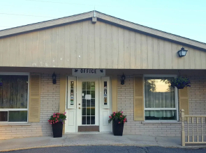 First Canada Inn Cornwall