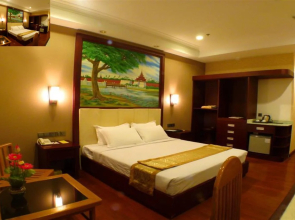 Jade Royal Hotel