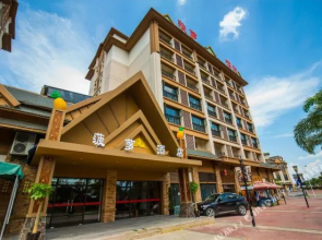 Bolo Hotel