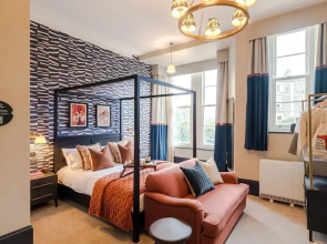 Your Apartment - Pembroke House