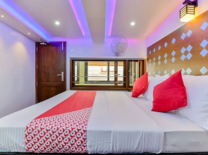 OYO 22759 Houseboat Luxury Smart Gold 6 BHK