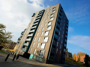 2 Bedroom Apartment, Leeds - Luxury & Contemporary
