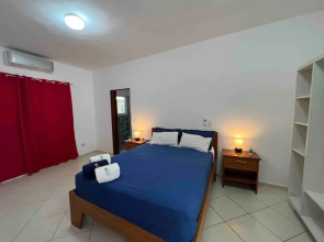 Plaza Achim 2br Apt, Heart Of Nightlife Area!