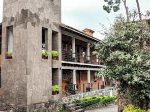 Hotel Roca y Cantera